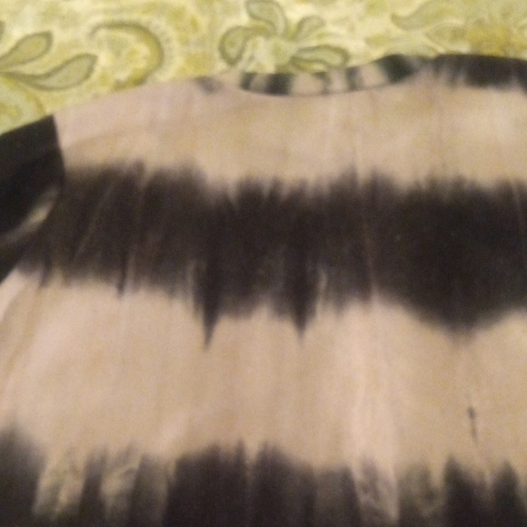 Black and Gray Tie-Dye Long Sleeve Top - Picture 7 of 13